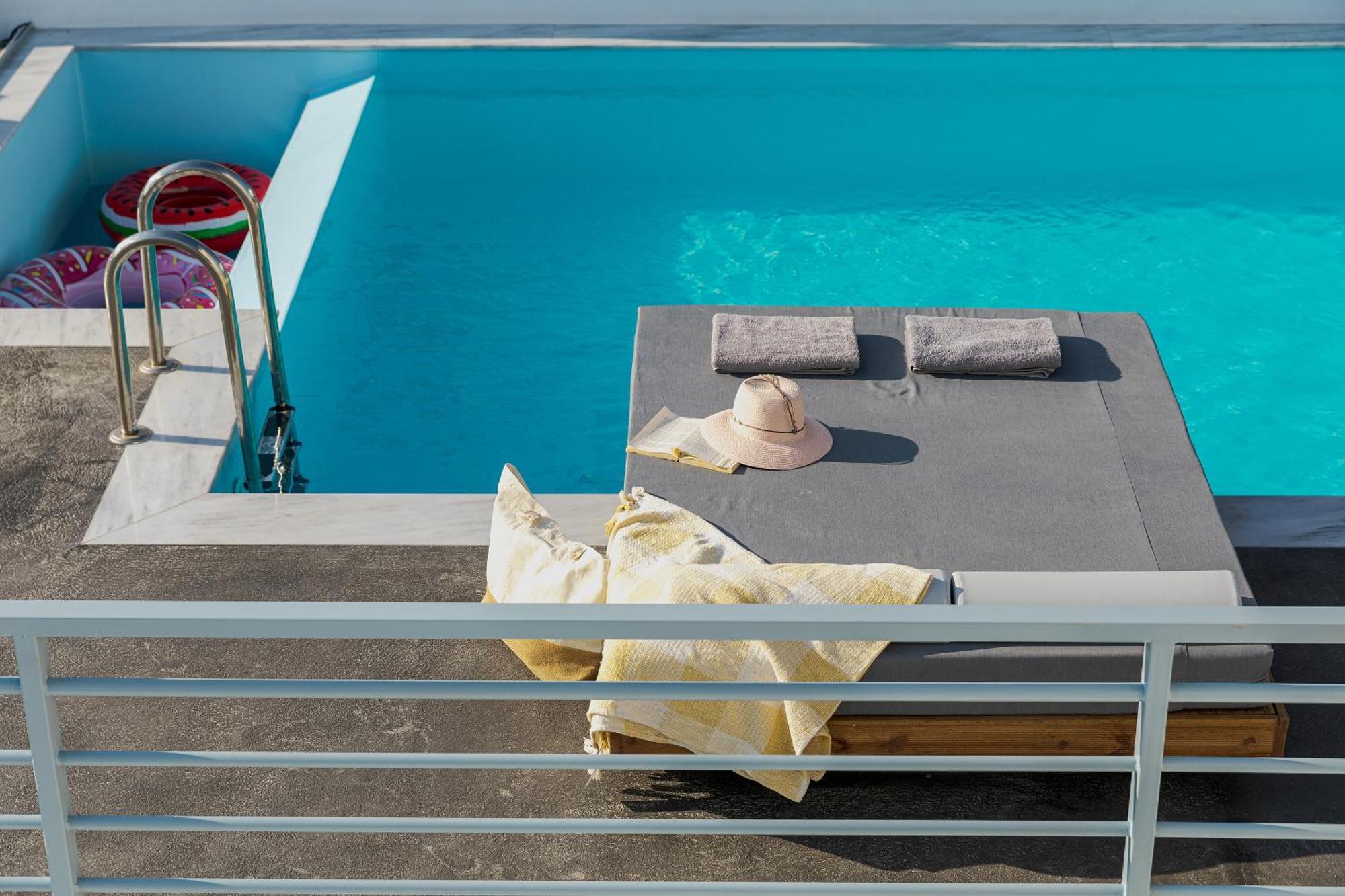 Blackstone Luxury Suites Emporio  Dış mekan fotoğraf